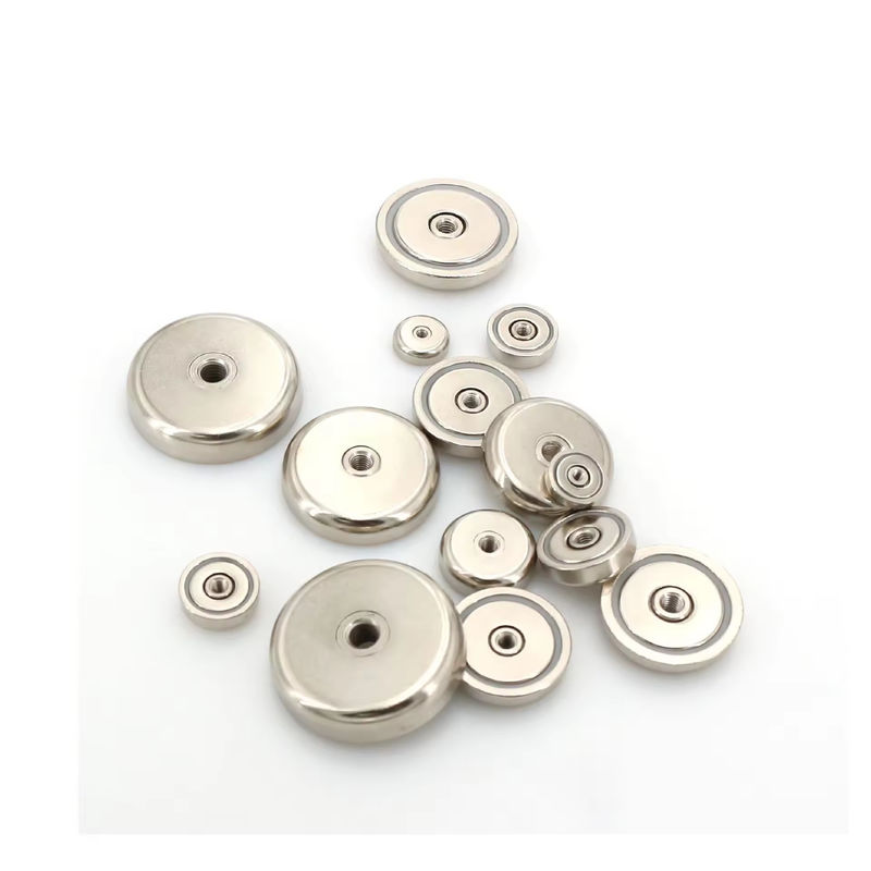 Agganci magnetici resistenti per frigoriferi